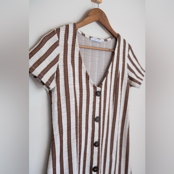 Zara V-Neck Striped Tunic or mini dress in Brown and White - Picture 2 of 10
